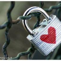 他说蹭蹭但突然进去了 抱着睡着后控制不了