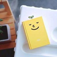 在车内揉搓她的双乳 在车里做了一个小时