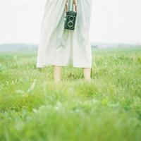 我滑进了女邻居的身体唐正 厨房掀起裙子从后面进去