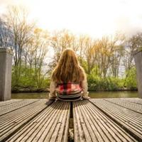 和同学比赛输了的去他家|绣榻春风